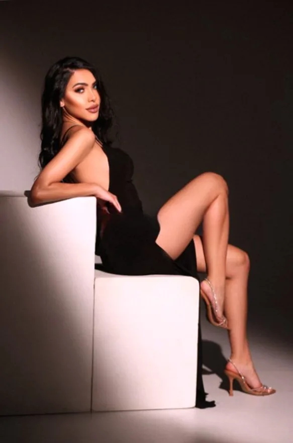 Nomira