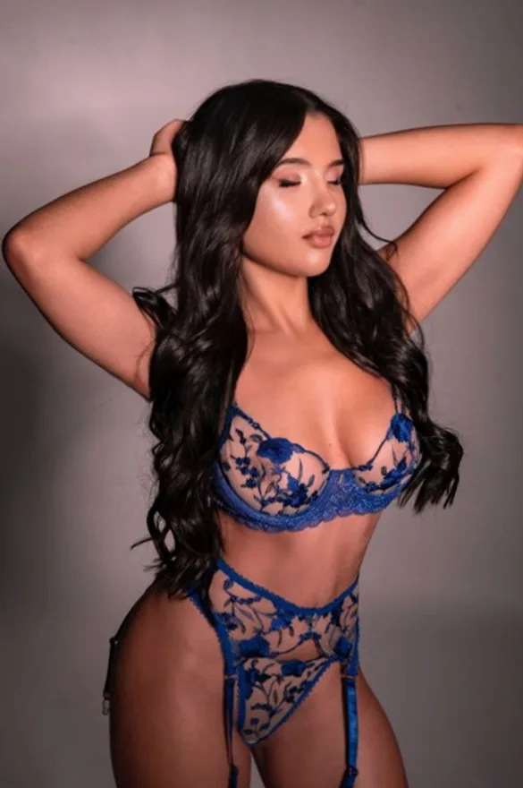 Bella