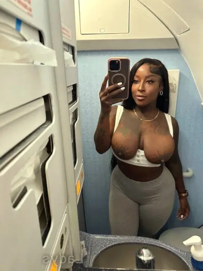 I’m available for both incall and outcal