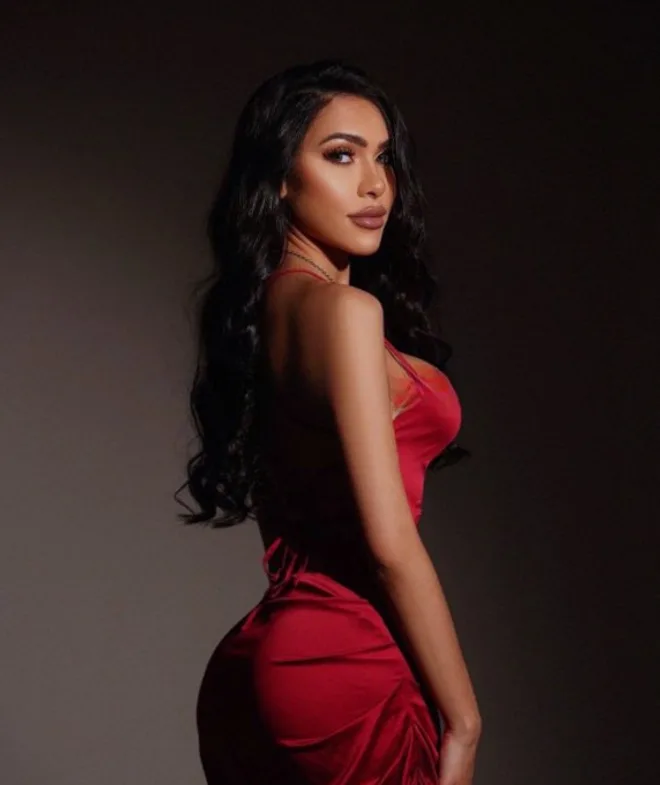 Nomira