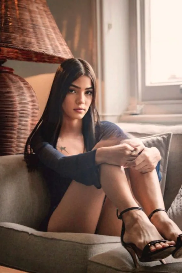 Bella