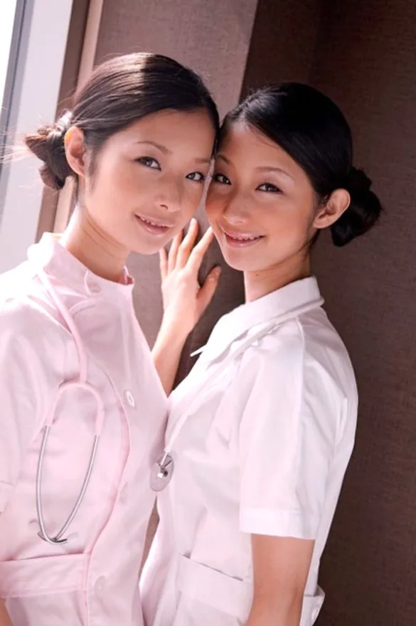 Ariko & Yui "duo With Girl"