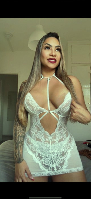 Nina Dellix